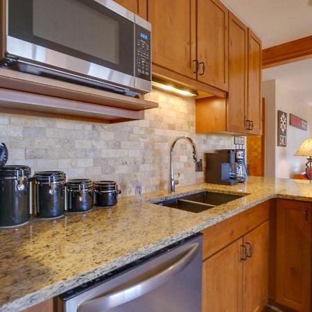 Silverthorne Condo Patio, Mtn Views, Pool Access! Bagian luar foto