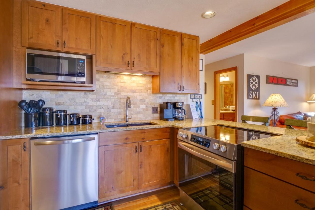 Silverthorne Condo Patio, Mtn Views, Pool Access! Bagian luar foto