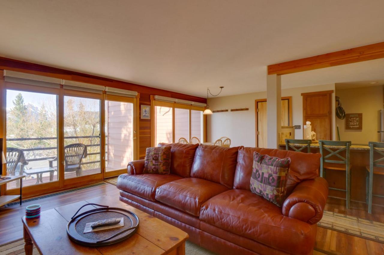 Silverthorne Condo Patio, Mtn Views, Pool Access! Bagian luar foto