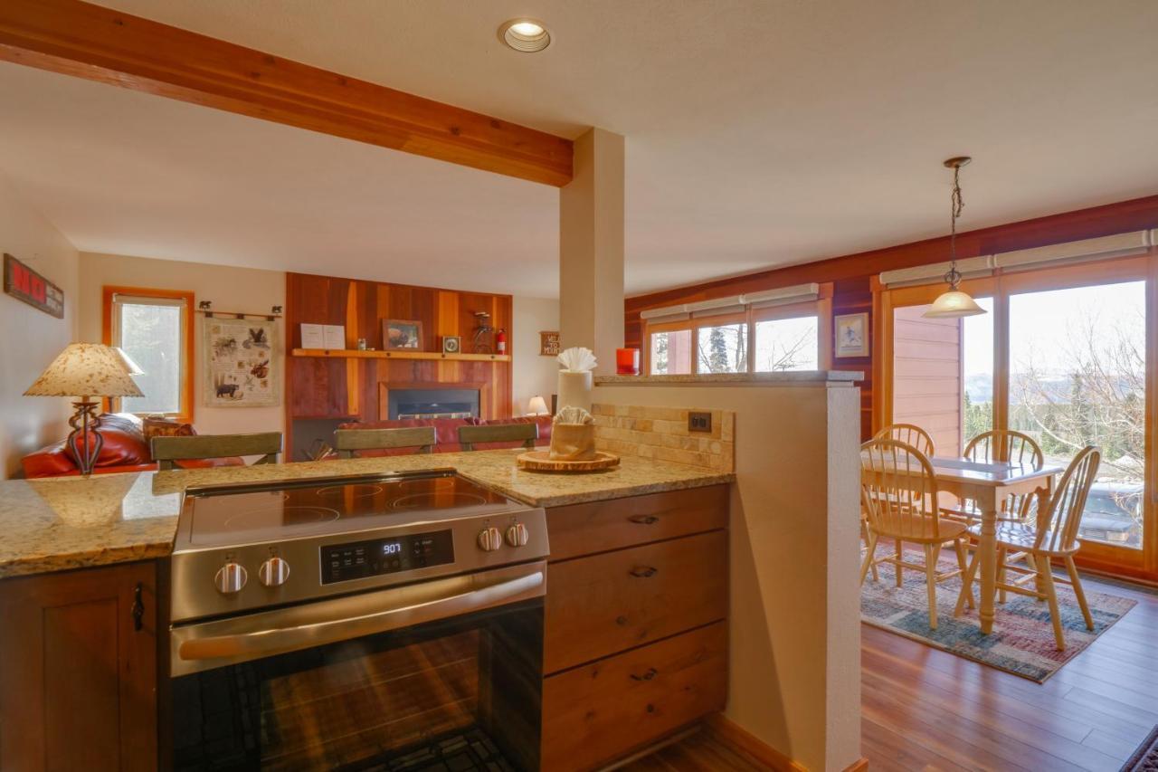 Silverthorne Condo Patio, Mtn Views, Pool Access! Bagian luar foto